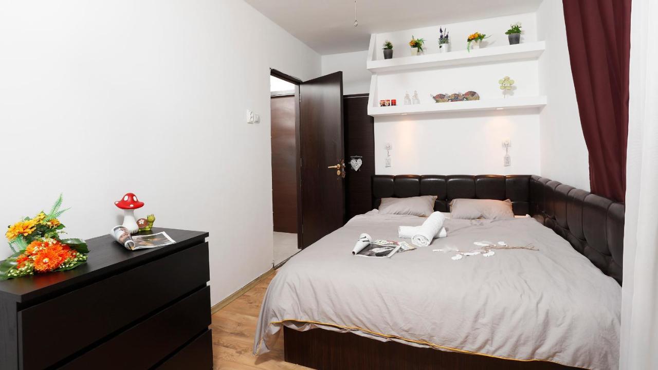 Central Apartment Very Close To Old City Bucharest Exterior photo
